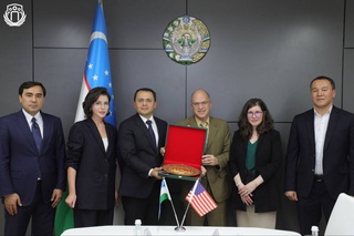 Ўзбекистон – АҚШ: масъалаҳои ҳамкории дутарафа дар соҳаи ҳифзи иҷтимоии аҳолӣ мавриди баррасӣ қарор гирифтанд