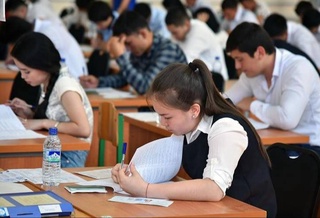 Натиҷаҳои имтиҳонҳои дохилшавӣ ба мактабҳои олии Ӯзбекистон эълон шуданд (мандат)