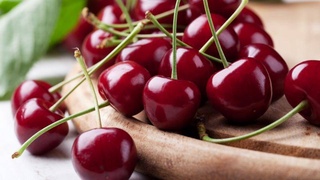 Узбекистан экспортировал черешню в 14 стран мира