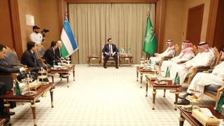 Ar-Riyodda yuqori darajadagi uchrashuvlar davom etmoqda