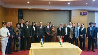 Туркомпании Узбекистана и Таджикистана подписали 21 соглашение о сотрудничестве в рамках туристического и торгового форума