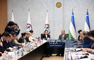 Өзбекстанда гендер теңликти тәмийинлеўдиң әҳмийетли мәселелери талланды