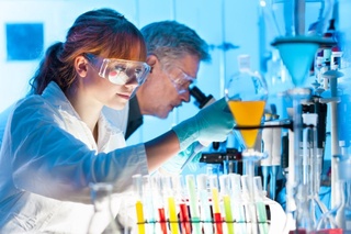 ЖССТ: Супербактериялар йилига 1,3 миллион кишининг ҳаётига зомин бўлмоқда