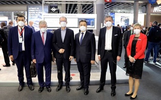 Negotiations were held with Rohde &amp; Schwarz to expand cooperation in the development of BPO and KPO services