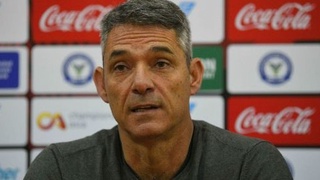 Тренер «Металлурга» справедливо возмущен судейством с «Пахтакором»