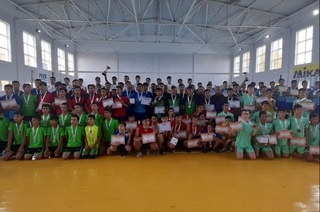 Волейбол бўйича ўсмирлар ўртасида Ўзбекистон чемпионлари аниқланди