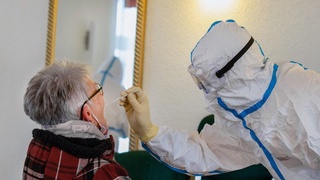 65 ёшдан ошган одамларнинг коронавирусни қайта юқтириши хавфи юқори