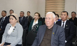 Депутатлардың жумысы ҳәр тәреплеме арттырылмақта