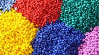 Новая технология позволяет преобразовать пластиковый мусор в еду