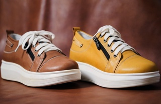 АҚШ мактабларида Ўзбекистон пойабзаллари