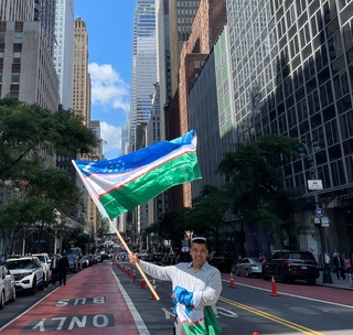 “Парижнинг энг гўзал ресторанларин, битта тандирингга алишмасман мен”