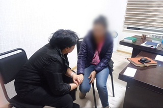 Eri va qaynotasi tomonidan majburan mashinada olib ketilgan ayolga himoya orderi berildi