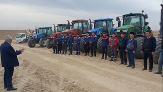 Навоийда 3135 гектар янги ўзлаштириладиган майдонларда  боғлар барпо этилади