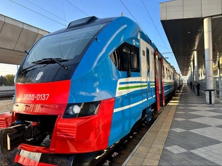 Қатораи нави барқии баландсуръат дар масири «Тошканд – Хоҷикент – Тошканд» ба роҳ монда шуд