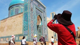 Коронавирус туфайли Ўзбекистонга туристлар ташрифи
12 фоизга камайган