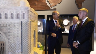 Премьер-министр Чешской Республики Андрей Бабиш: «Я не видел подобных музеев. Это производит сильное впечатление»