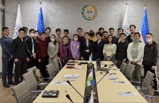 PIIMA o'z tasarrufidagi maktab bitiruvchilarini qo'llab-quvvatlash uchun yangi loyihani ishga tushirdi