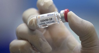 ЖССТ коронавирусга қарши қозоқ вакцинасининг клиник синовларига рухсат берди