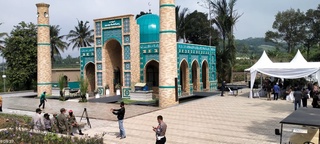 Индонезияда Имом Бухорий номидаги масжид очилди