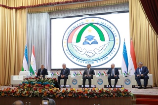 Ўзбекистон ва Тожикистон ОТМ ўртасида 30 га яқин ҳужжат имзоланди