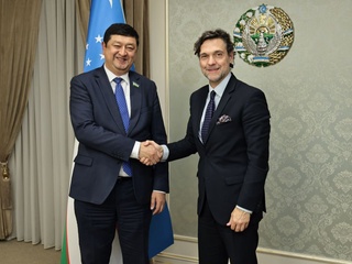 Senatda YeXHT DIIHB direktori bilan uchrashuv boʻlib oʻtdi