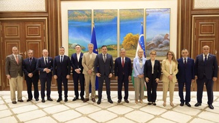 Сенатта "Өзбекстан - Европа Аўқамы" парламентлик бирге ислесиў комитетиниң гезектеги мәжилиси болып өтти