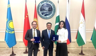 Представителям Мининновации вручены юбилейные медали в честь 20-летия ШОС