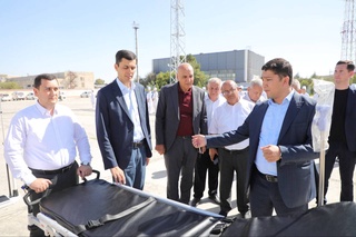 Территориальным медобъединениям двух районов Навоийской области передали медицинское оборудование