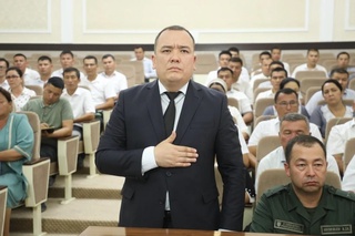 Анвар Баймуратов Қораўзак тумани ҳокими этиб тайинланди