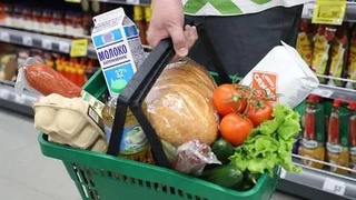 При возникновении ажиотажного спроса на основные виды продуктов питания будет проводиться анализ