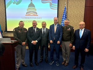 Сенатор АҚШ-тың Конгресінде Өзбекстан күніне орай өткен шараға қатысты