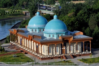 Қон ва жон эвазига  асралган ўзлик