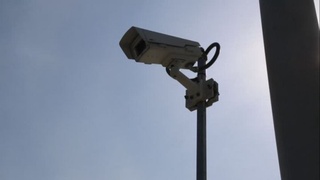 Yoʻl boʻyida joylashgan maktablar oldida maxsus kameralar oʻrnatiladi