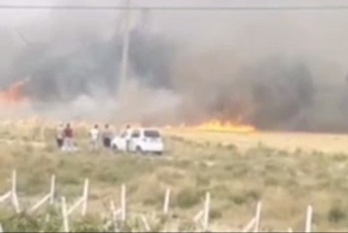 Матиз ёниб кетиши оқибатида далага ҳам ўт кетди