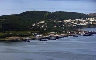 Цунами повредило российскую базу атомных подводных лодок на Камчатке