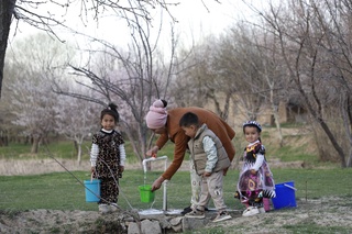 Жителям шести горных селений Навоийской области обеспечили доступ к централизованному питьевому водоснабжению
