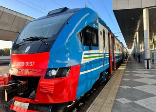 «Ташкент – Хожикент – Ташкент» бағытына жаңа жүрдек электр пойызы қойылды