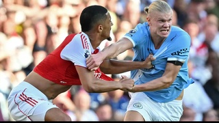 Магальяйнс отдавил ногу Хусанову и спас «Арсенал» в матче с «Сити»