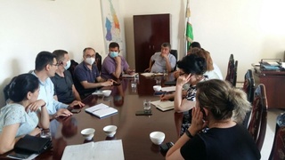 Сирдарёда ЖССТ ташкилоти экспертлари давлат тиббий суғуртаси тизими билан боғлиқ ишларни муҳокама қилди