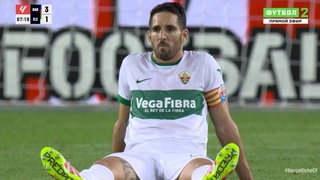 «Барселона» обыграла «Эльче» после двух попаданий в штангу Рафы Мира