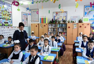 В Узбекистане еще в двух труднодоступных районах учителям будут выплачивать специальные надбавки