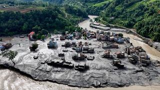 Nepaldagi suv toshqini oqibatida halok bo‘lganlar soni 469 nafarga yetdi
