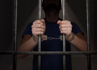 Тошкентда 203 нафар фуқаро номига машина олган автосалончи қамалди