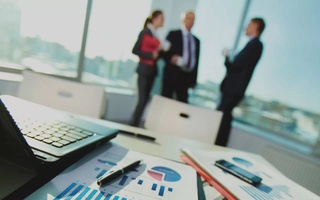 Namanganda tadbirkorning murojaatini noqonuniy rad etgan shahar qurilish boʻlimi xodimi jazolandi