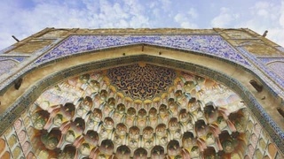 Тарихий обидалар деворларига қандай ёзувлар туширилган?