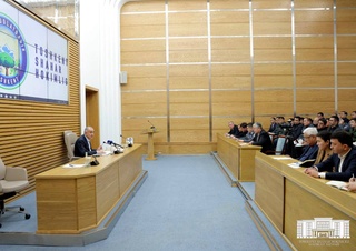 Хоким Ташкента поручил городским службам принять ряд мер в связи с надвигающимися аномальными морозами
