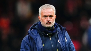 “Fenerbaxche” Mourinyuni bosh murabbiy lavozimidan ozod etdi