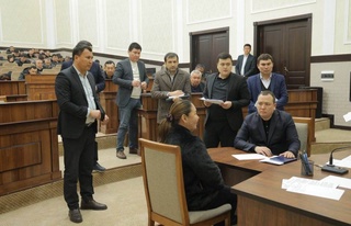 Исбилерменлик субъектлерине ҳәр тәреплеме жәрдем көрсетиў мәселелери талқыланды