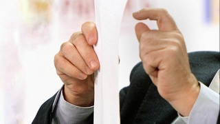 Россияга сохта ҳужжатлар билан юбормоқчи бўлган фирибгар ушланди