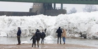 Elba daryosida “aysberglar” hosil bo'ldi